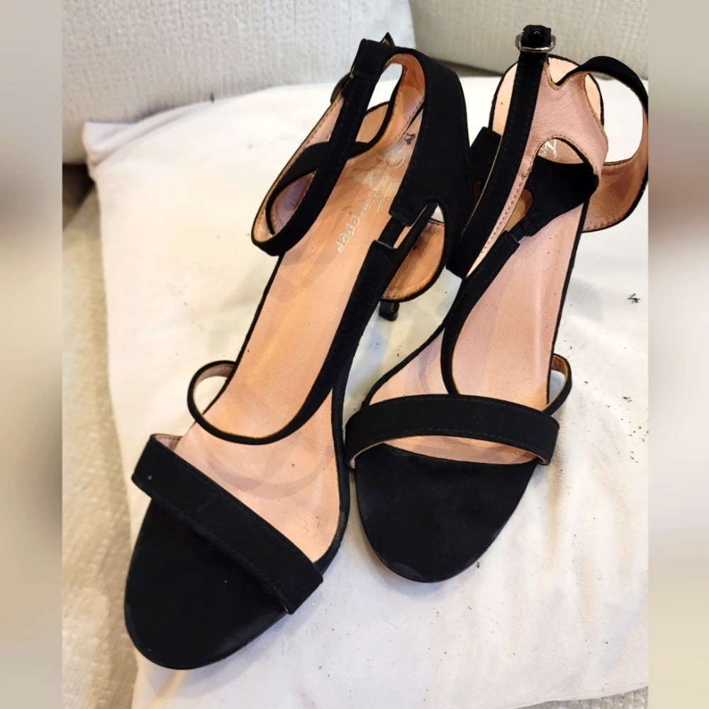 Black Wrap Around Ankle Strappy Heels